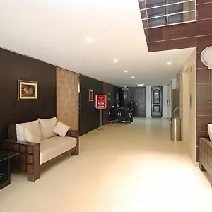 Hotel New Walnut Castle, Delhi (National Capital Territory of India)