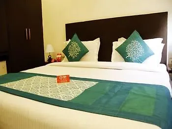 *** Hotel Oyo Rooms 10174-1 Gurudwara Road Delhi  India
