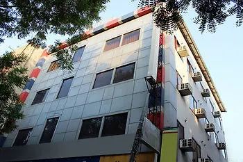Oyo Rooms 10174-1 Gurudwara Road Delhi  Delhi (National Capital Territory of India)
